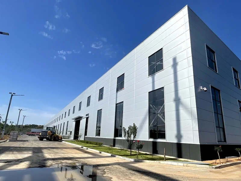 钢结构厂房建设中的环保与节能措施