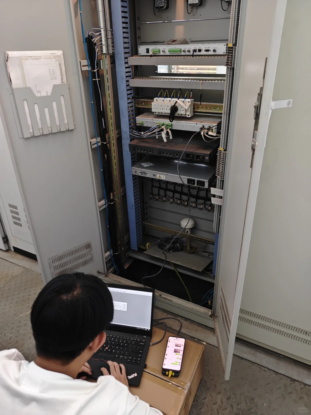 通讯管理机更新设备