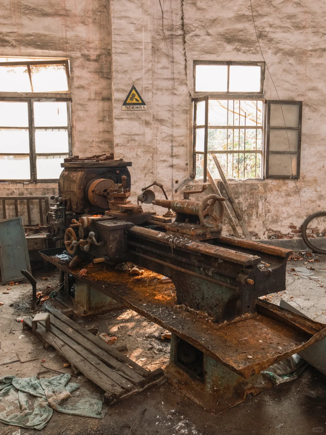 城市记忆｜几台机床，一房车间