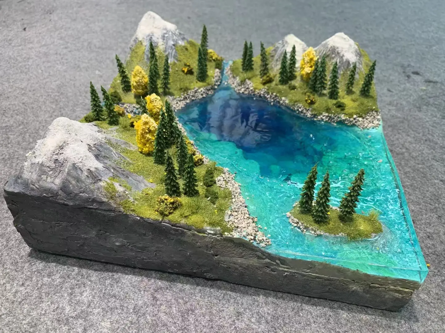 粘土微缩模型-喀斯特地貌