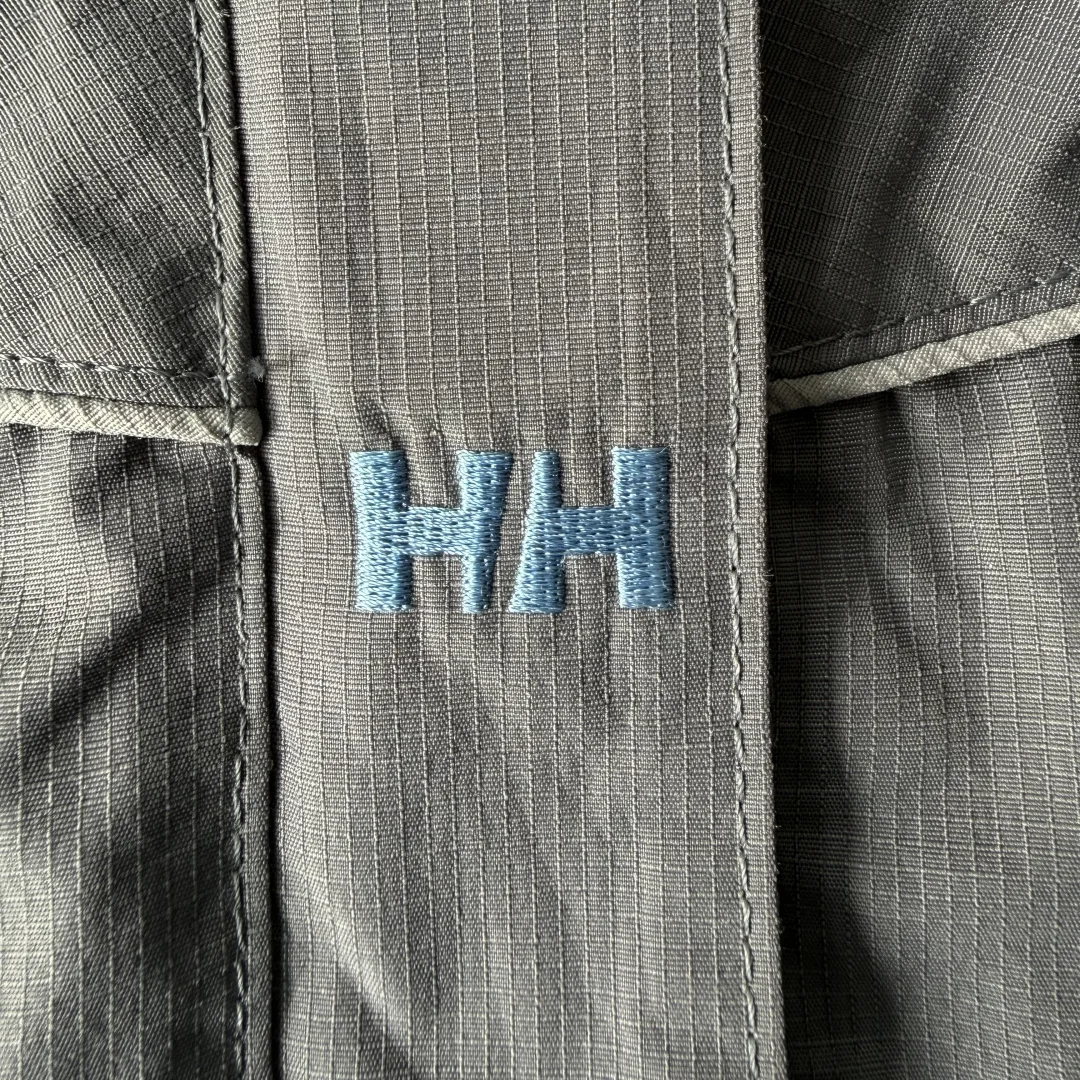 Available❄️00‘s HELLY HANSEN 户外夹克