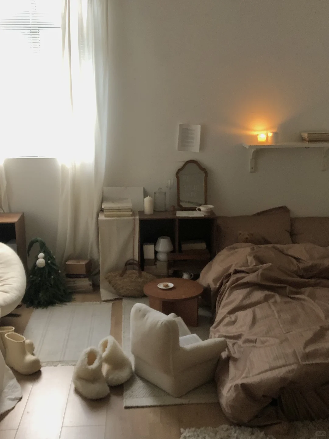 好干净的冬日小卧室