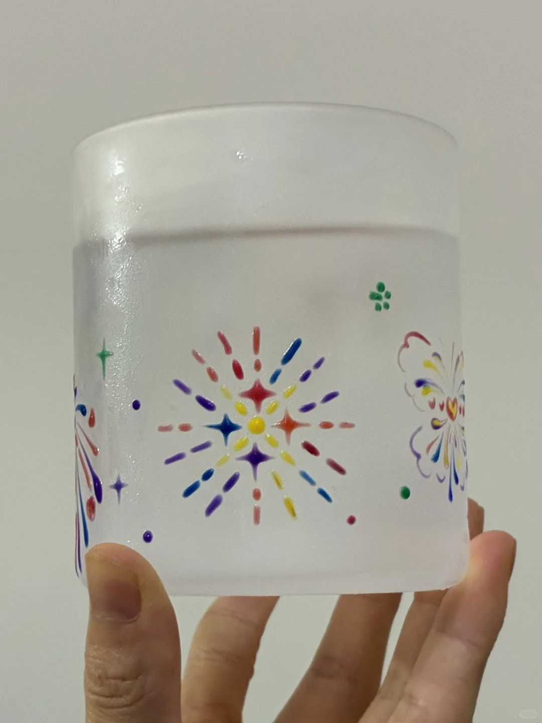 0️⃣帧起手一个「冷感变色烟花杯」?