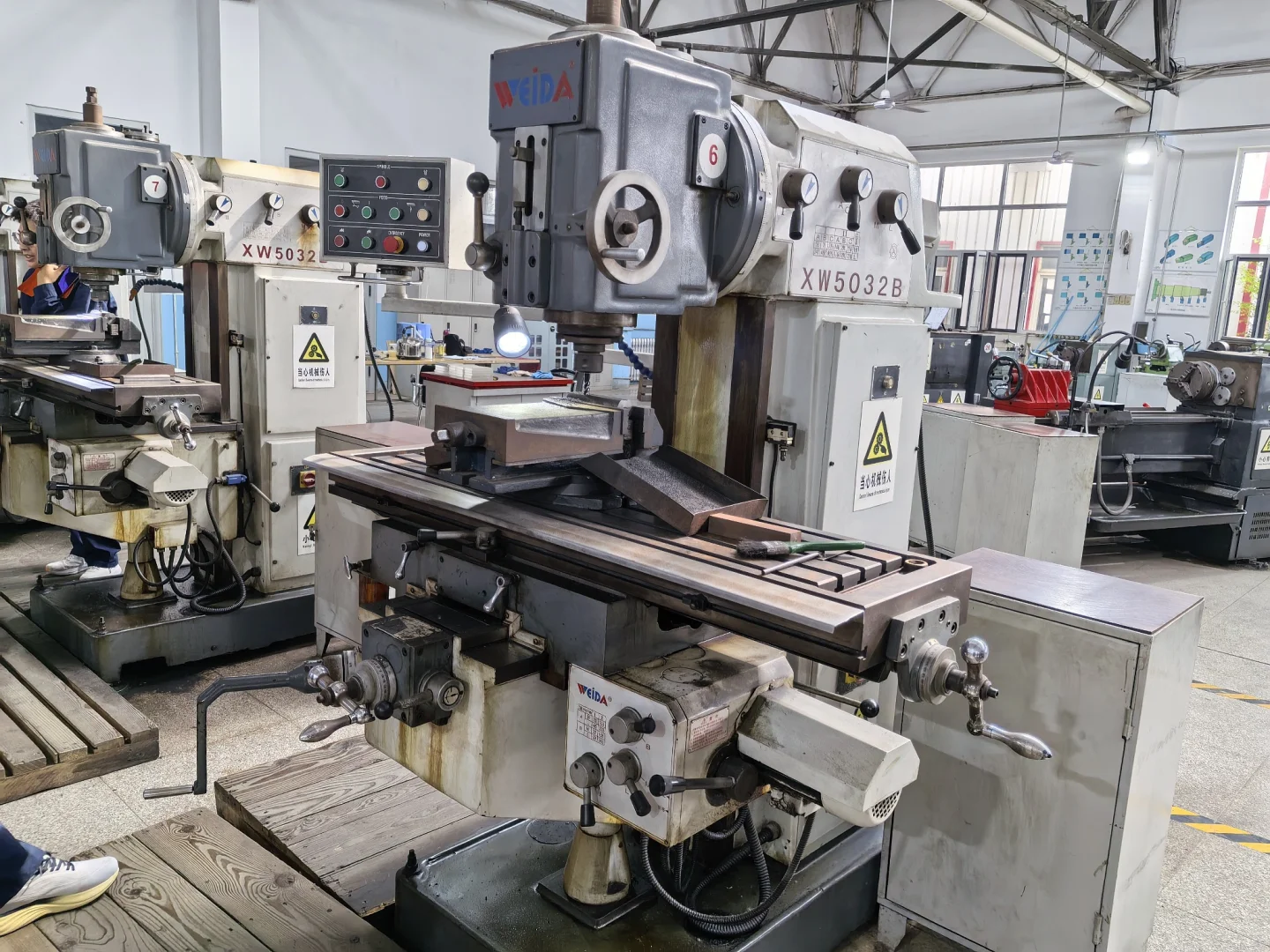 大二机械金工实习—手搓小车