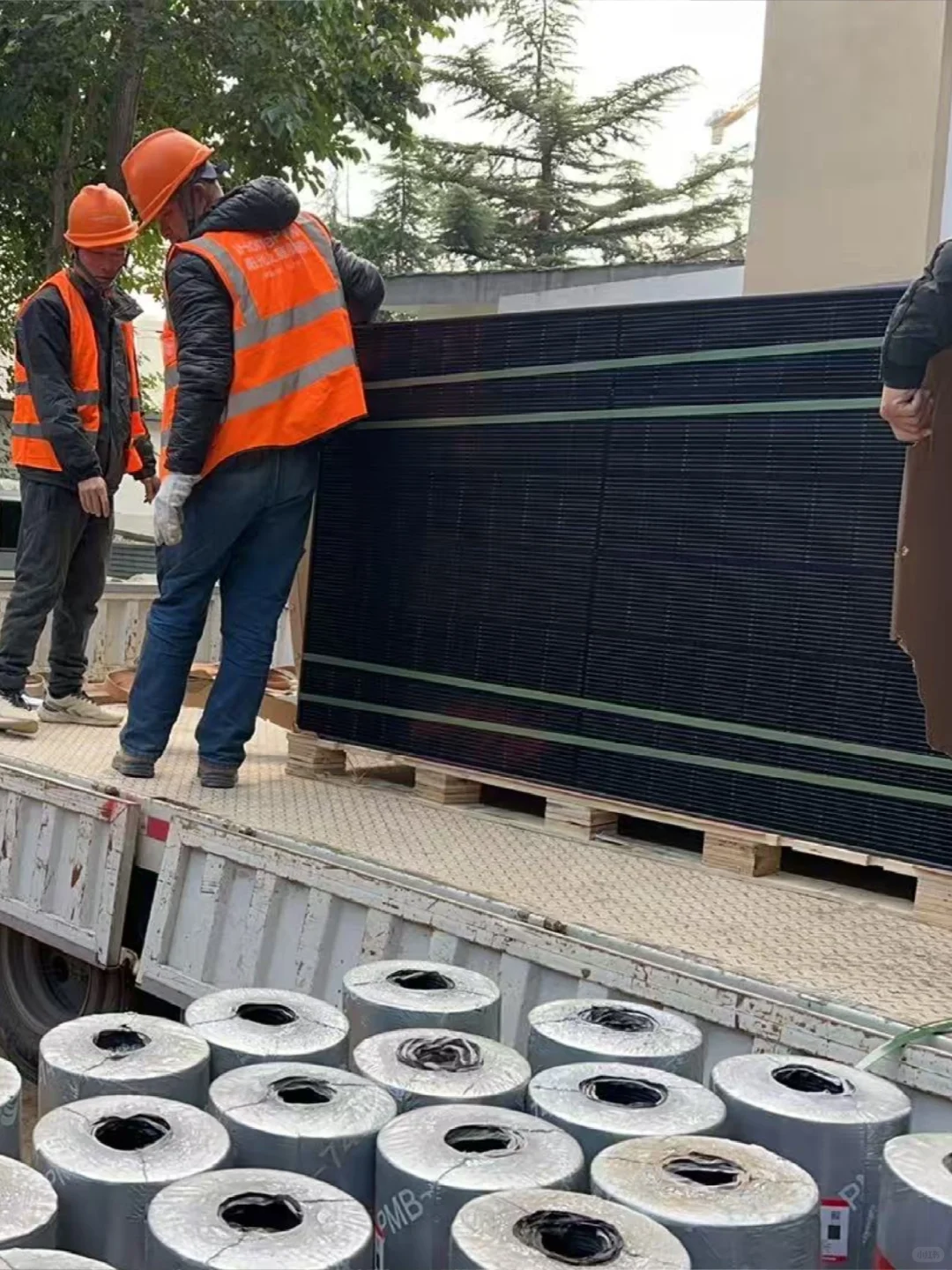 光伏安装现场实拍｜一站式服务｜北京光伏✅