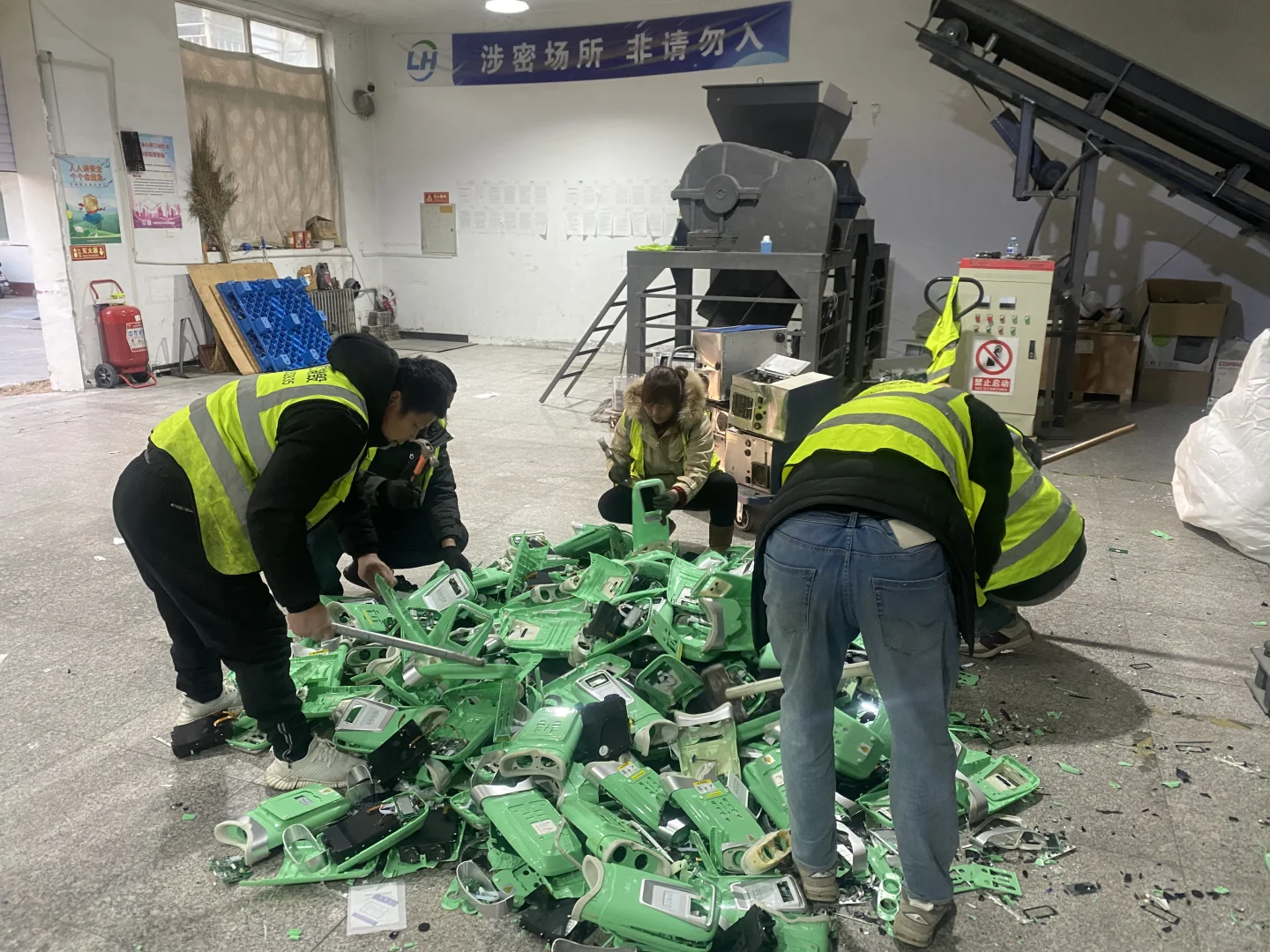 不合格医疗器械 医疗设备销毁。