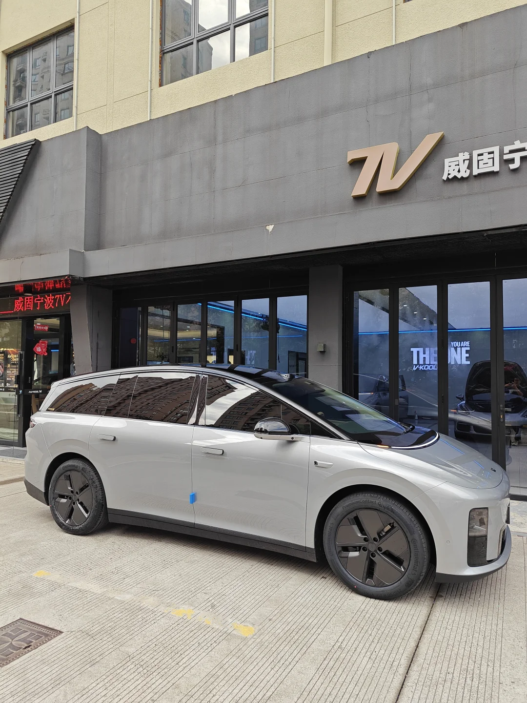 ?理想i8窗膜神操作:隔热防晒又省电!✨