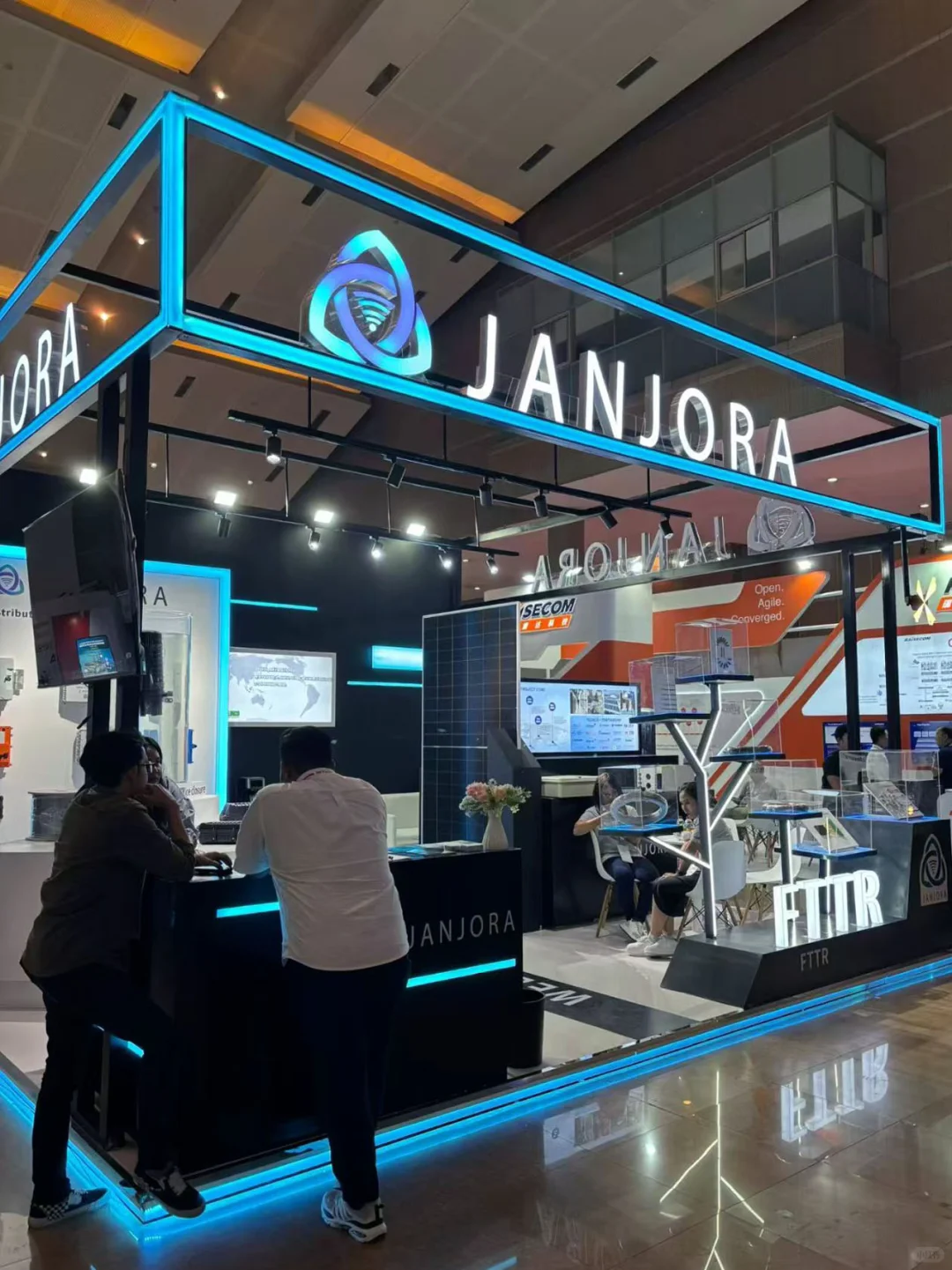 IIXS2025印尼国际电子信息暨通信展展期掠影