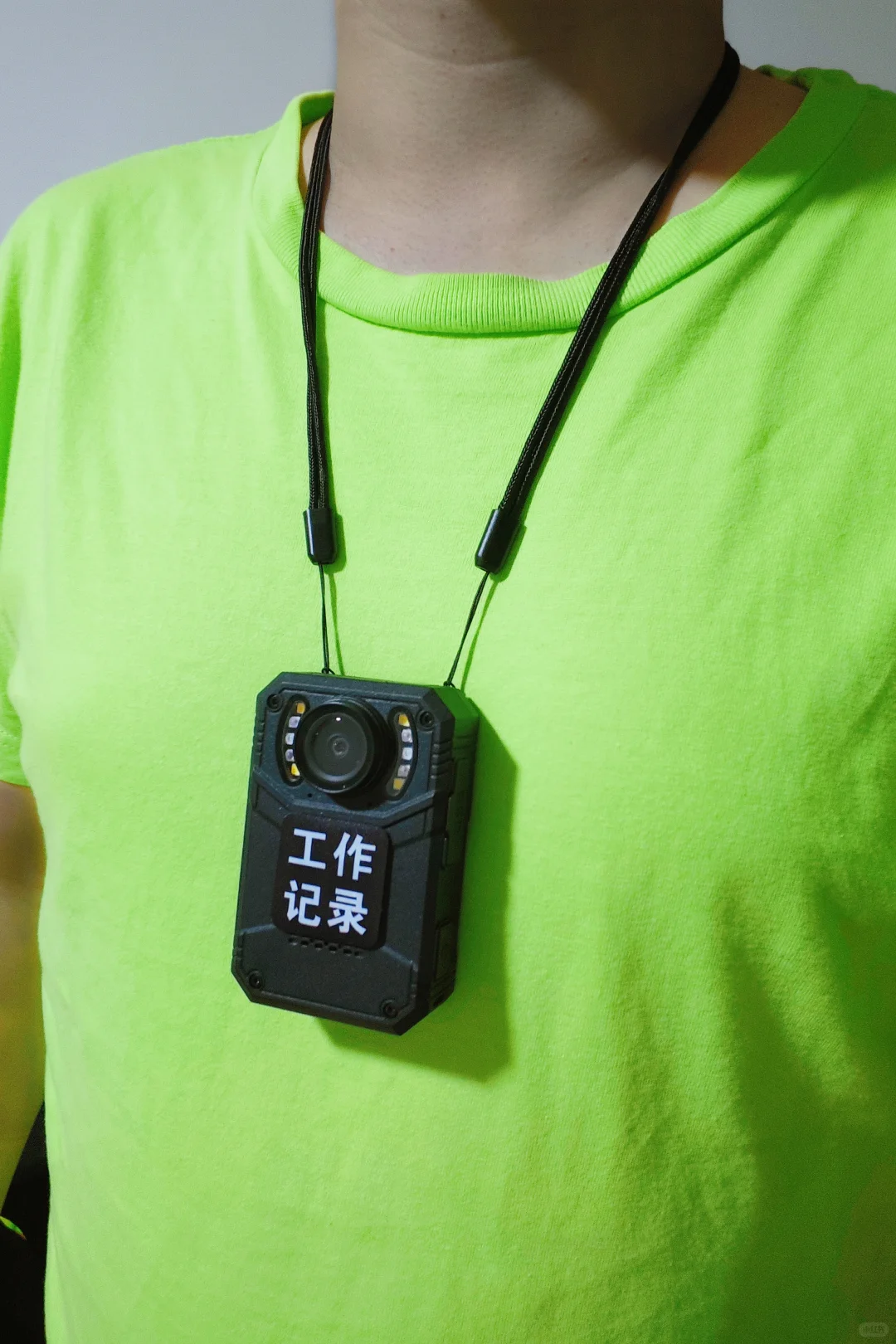 特别适合上班用的随身工作视频记录仪