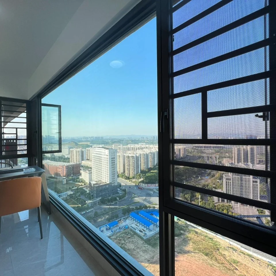 大户型封窗典范：将风景框入生活！！