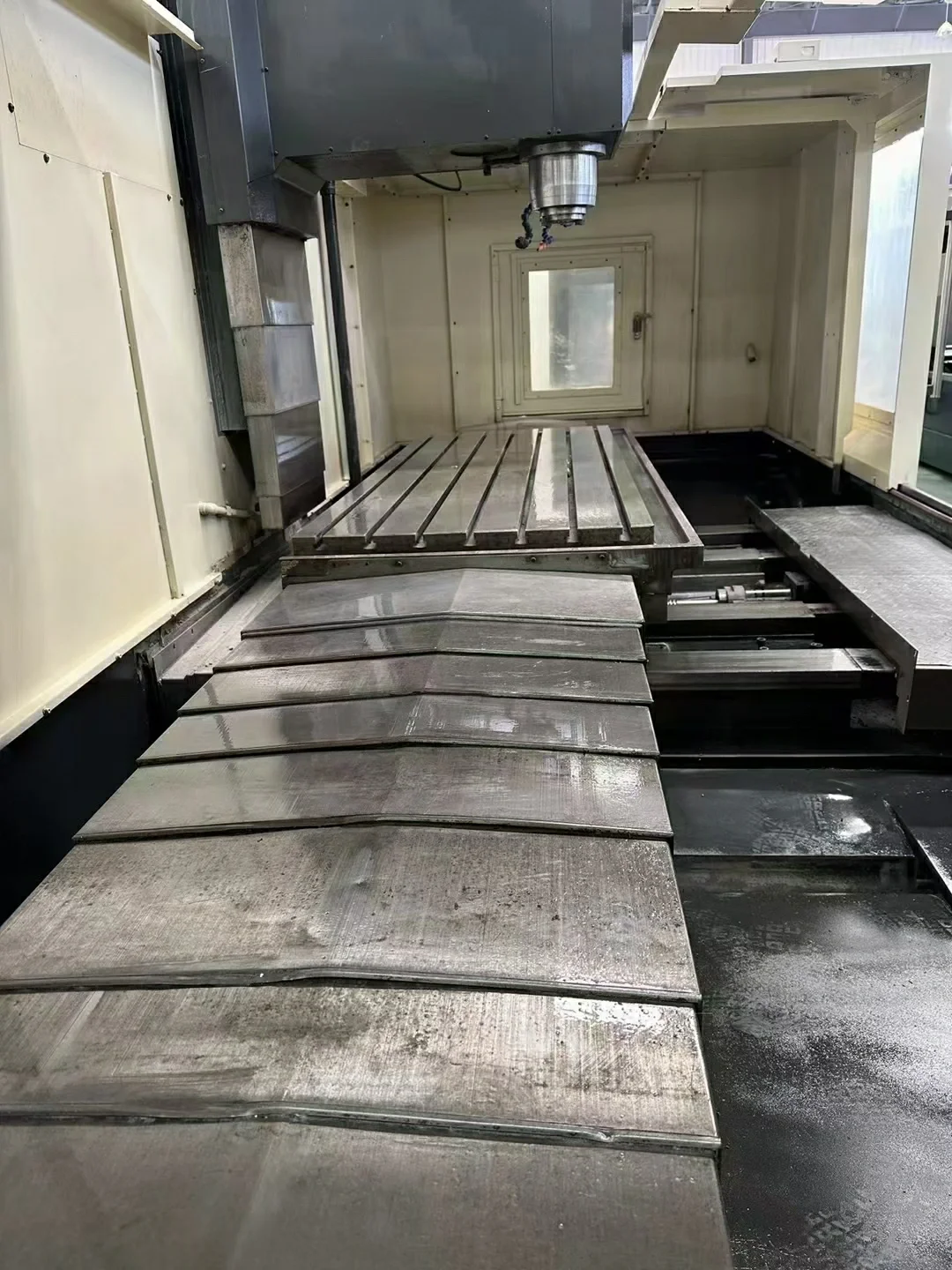 台湾协鸿2060数控铣