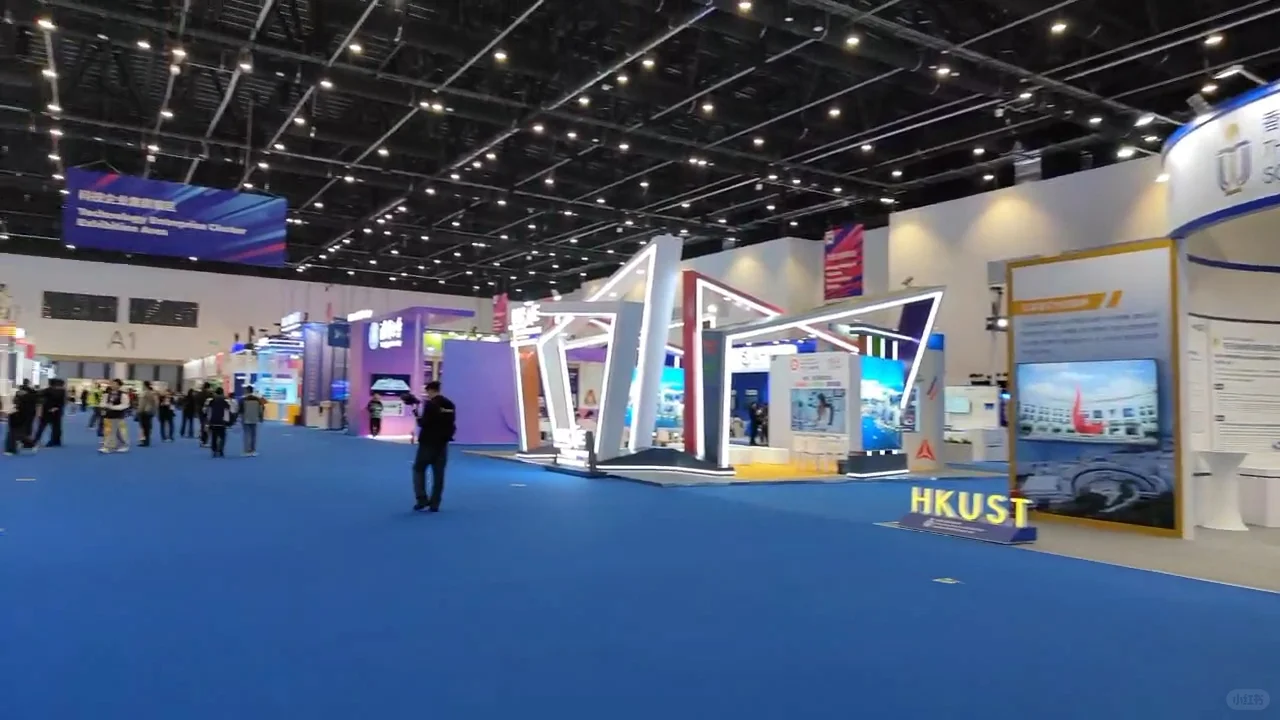 毕业女大兼职之我在展会做展商