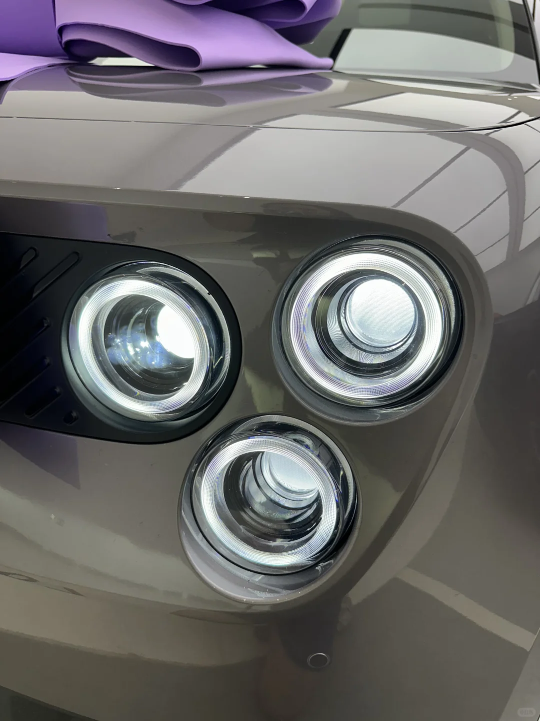 是谁同时拥有了萤火虫和李斌的签名