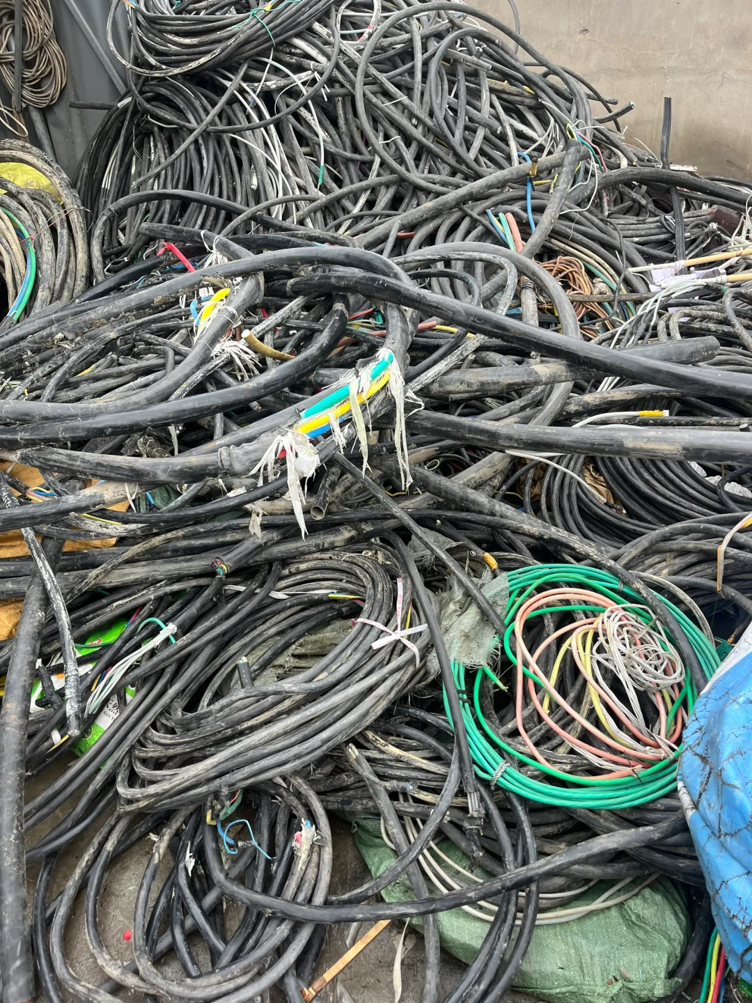 一天废品人一辈子废品人