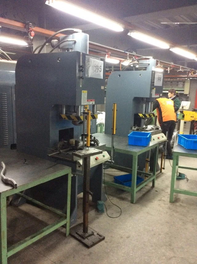 上海机械设备液压机热压机气压机