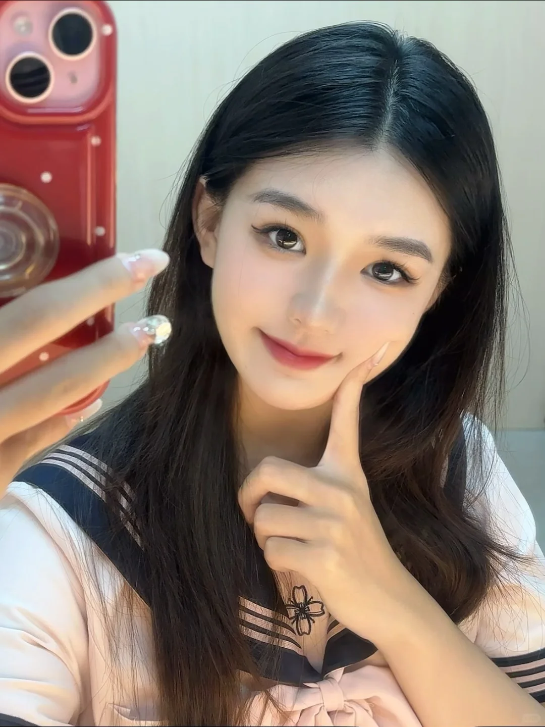 华科女高｜左划怎么变成小手办啦?