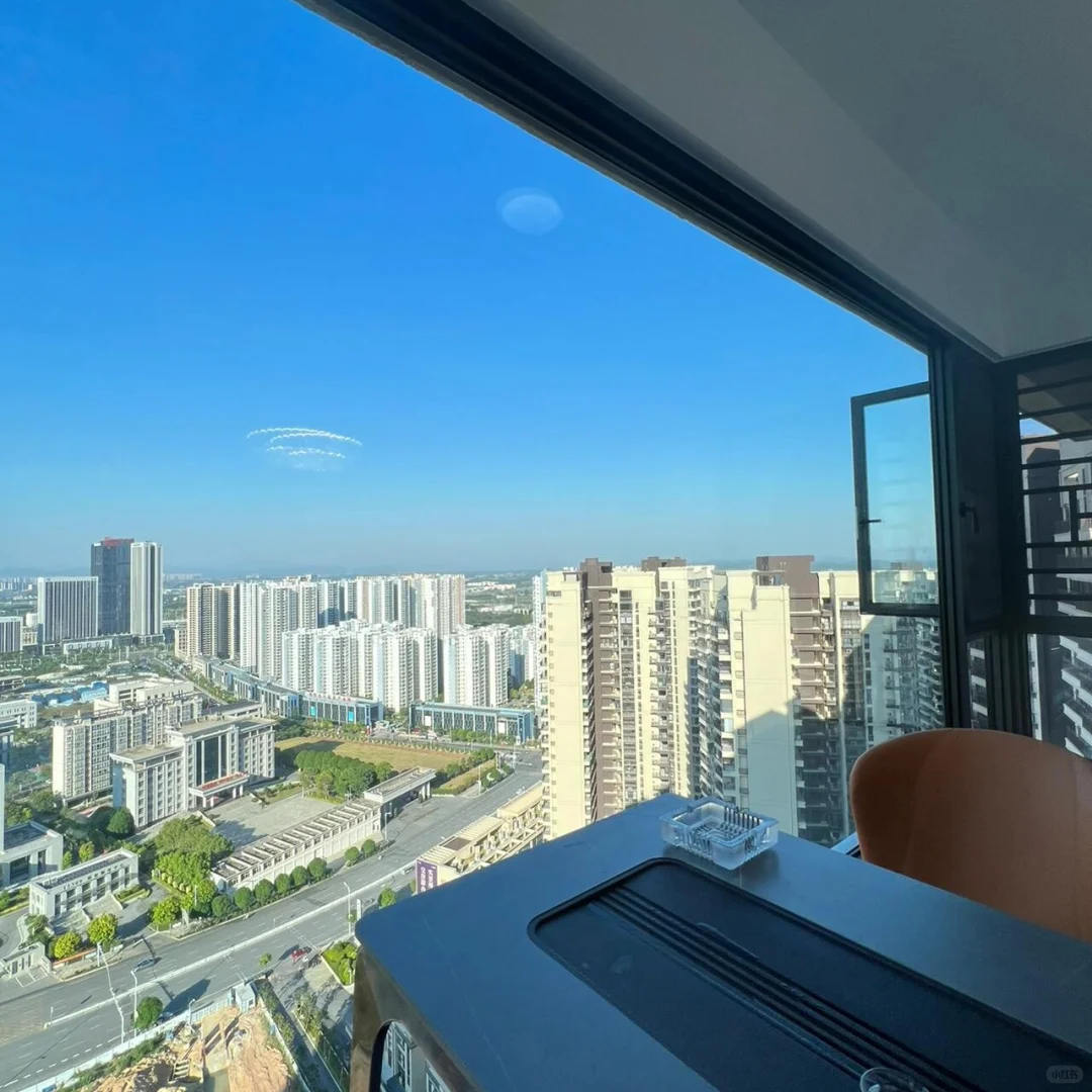 大户型封窗典范：将风景框入生活！！