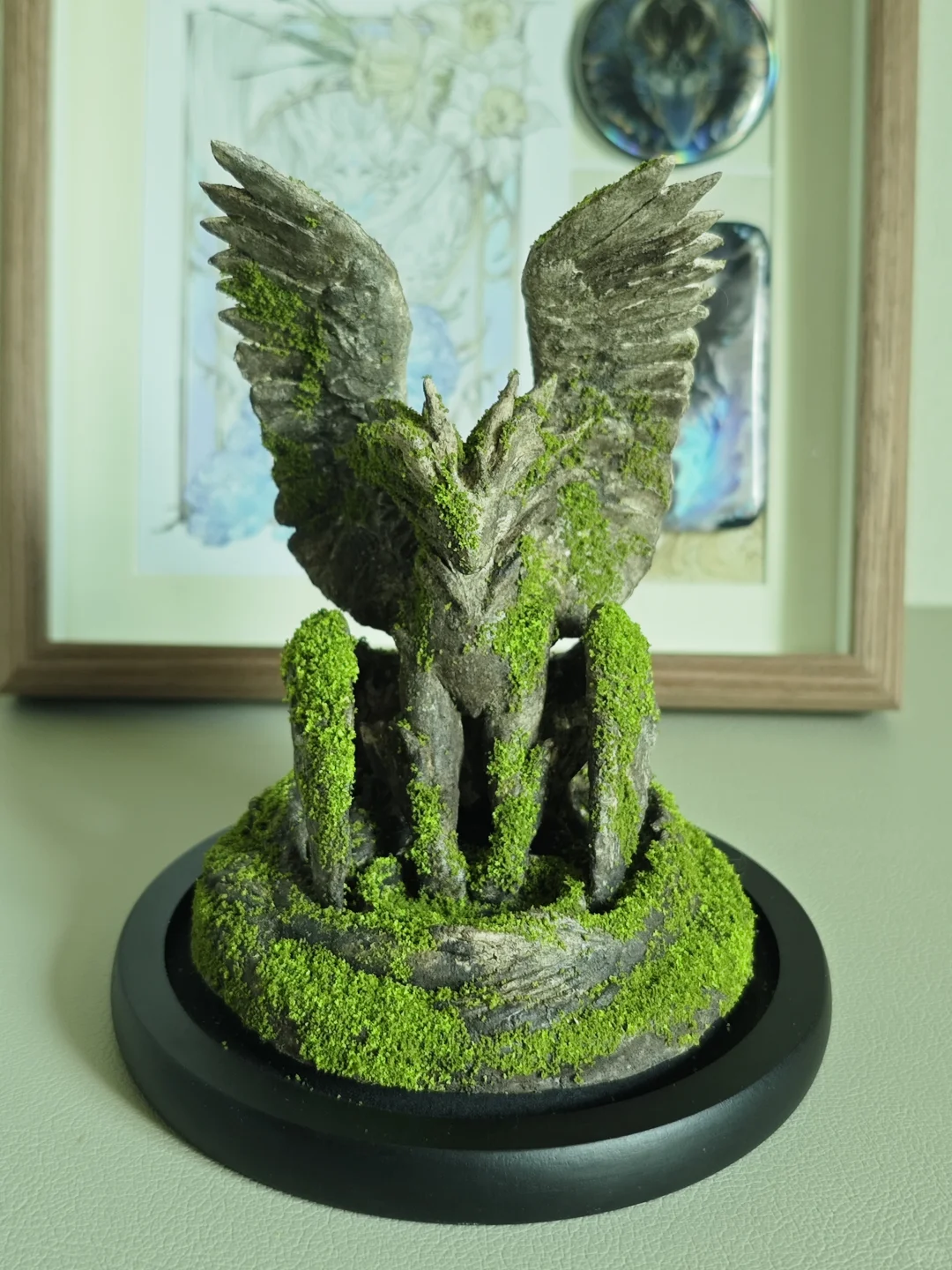 手搓白神的神秘小石雕