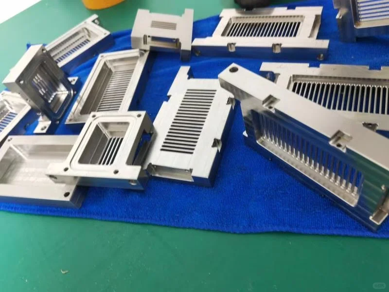 一些钢件CNC 车洗加工 自动化零件加工