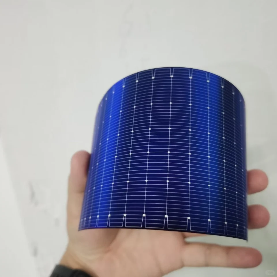 柔性HJT高效光伏组件