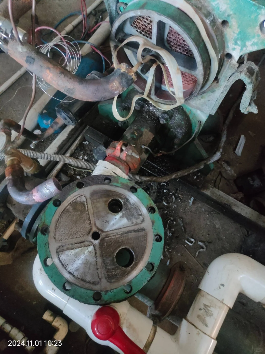 白云约克冷水模块机维修