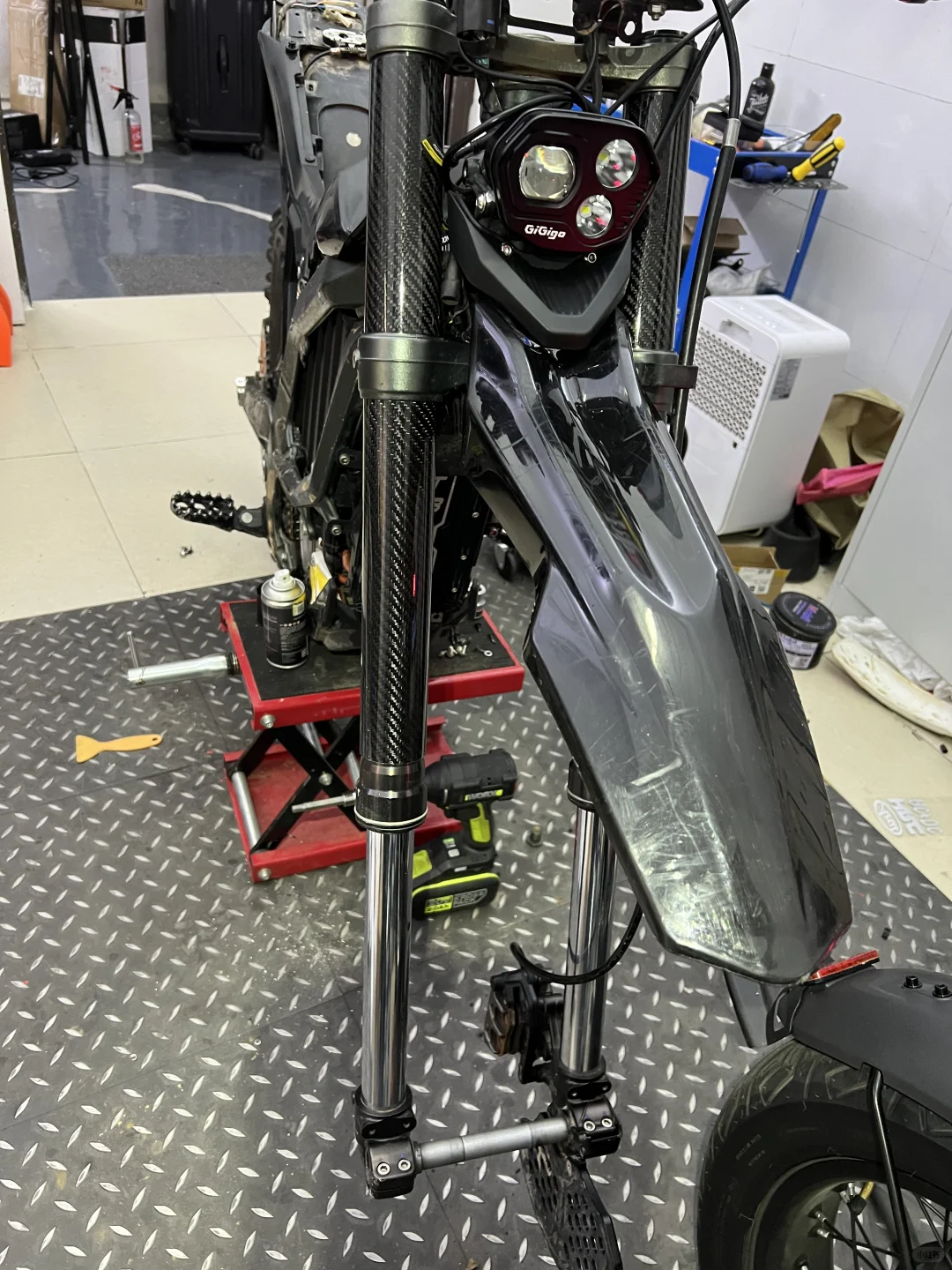 Xyber更换前减震弹簧