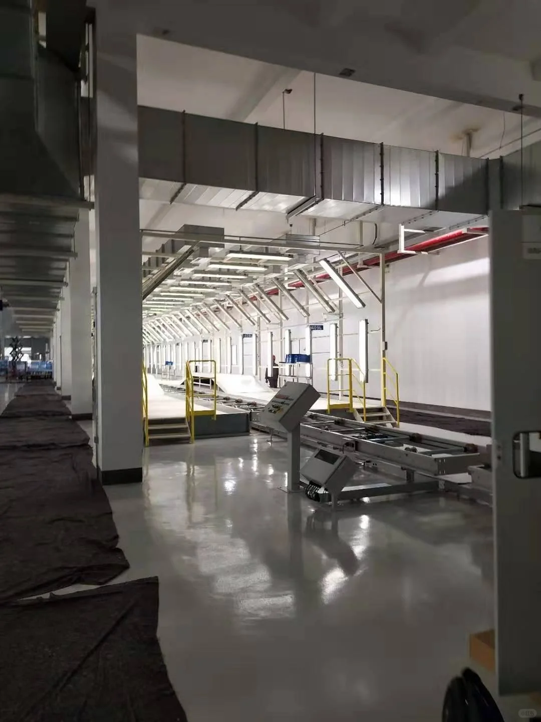 高效自动化喷涂粉末设备生产线介绍