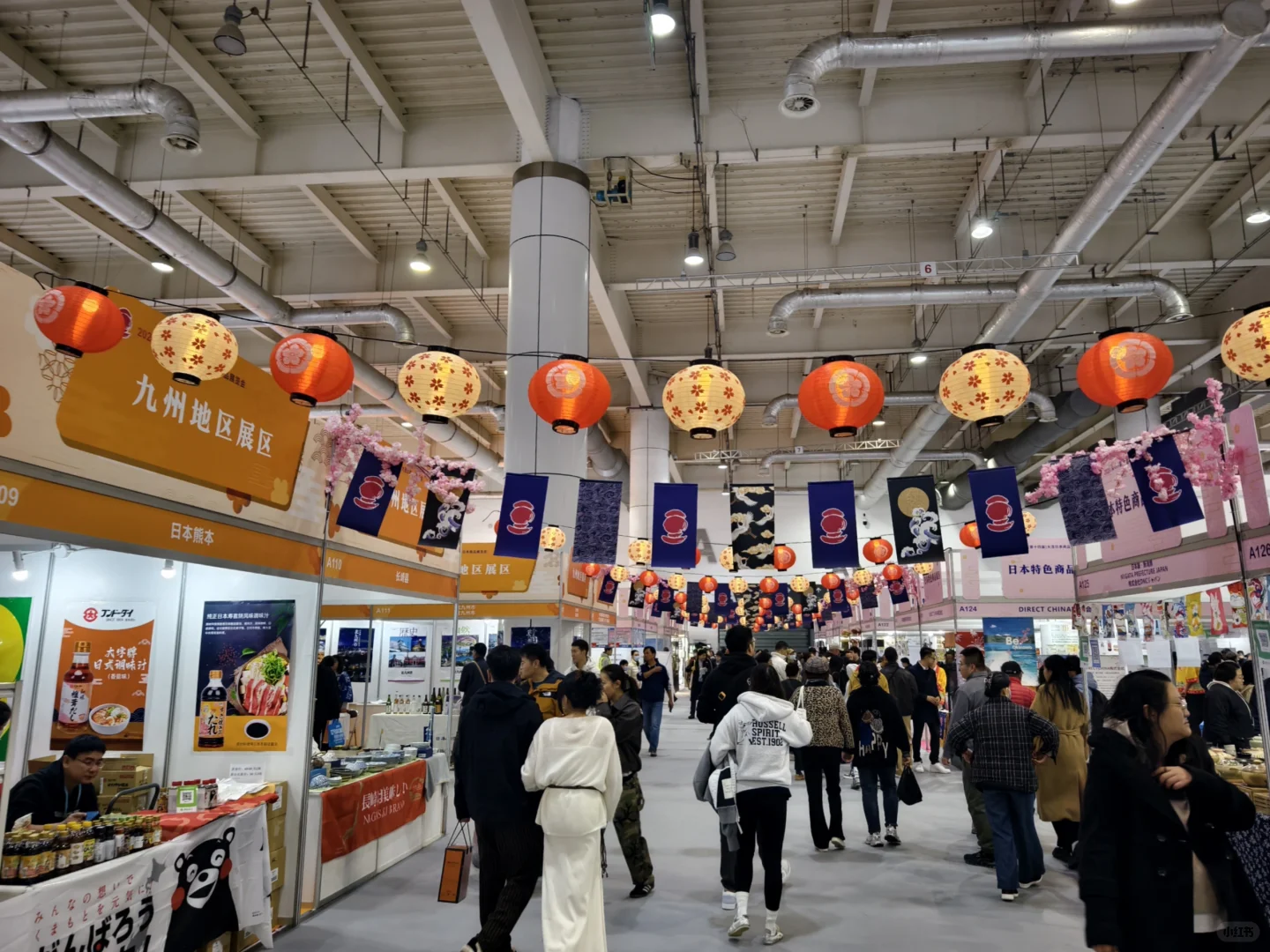 我感觉吃的东西卖的比较便宜诶