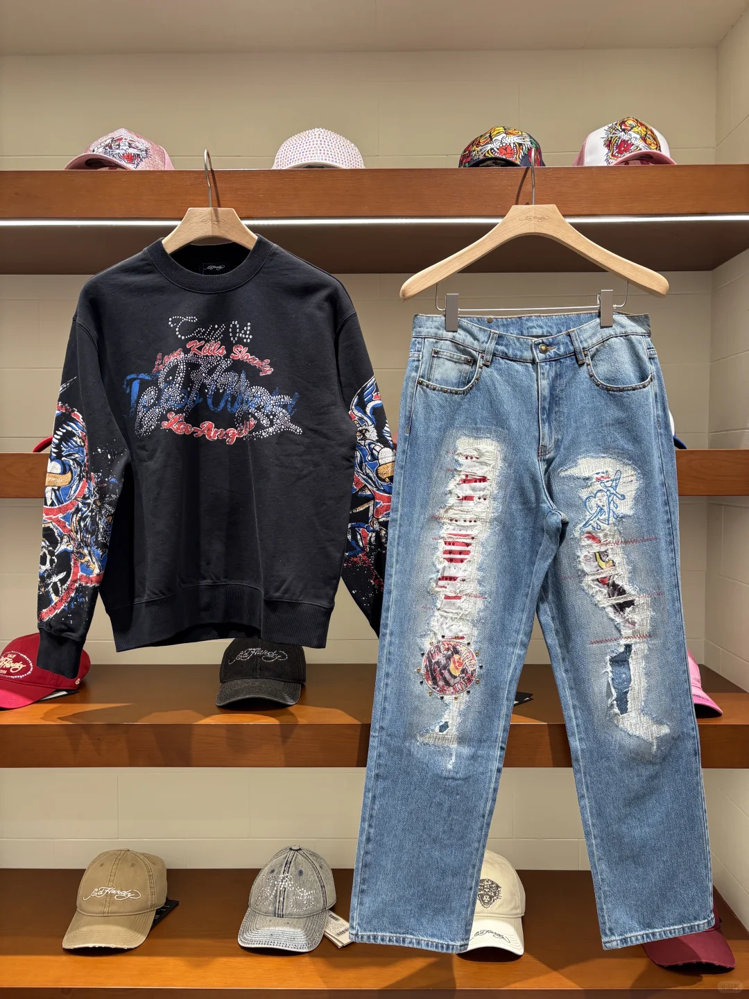 ED Hardy破洞牛仔裤?好潮