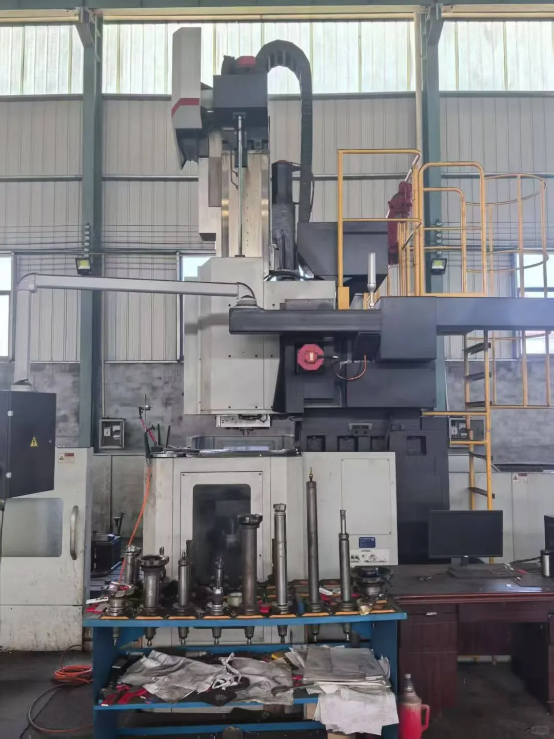 工厂在位22年海天6米龙门铣床，带自动头