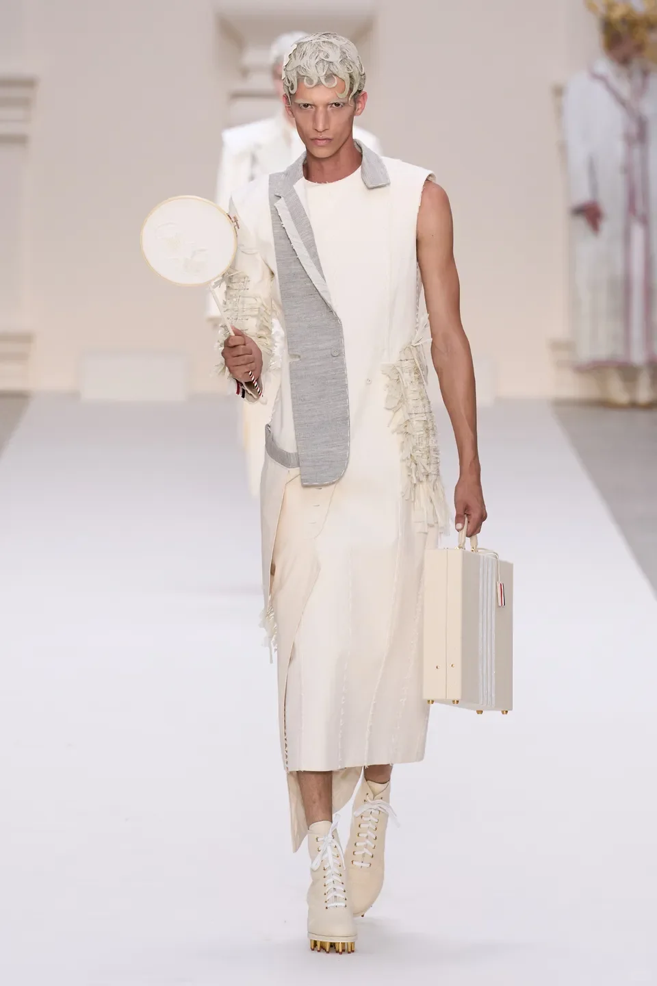 白胚解构?Thom Browne 高定秀