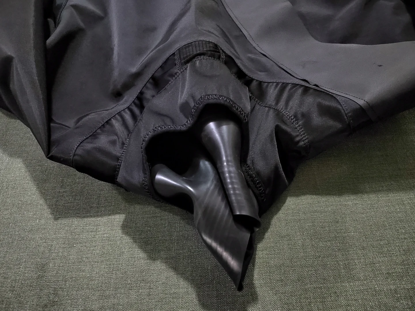 地球之河干衣 做自己 干到底