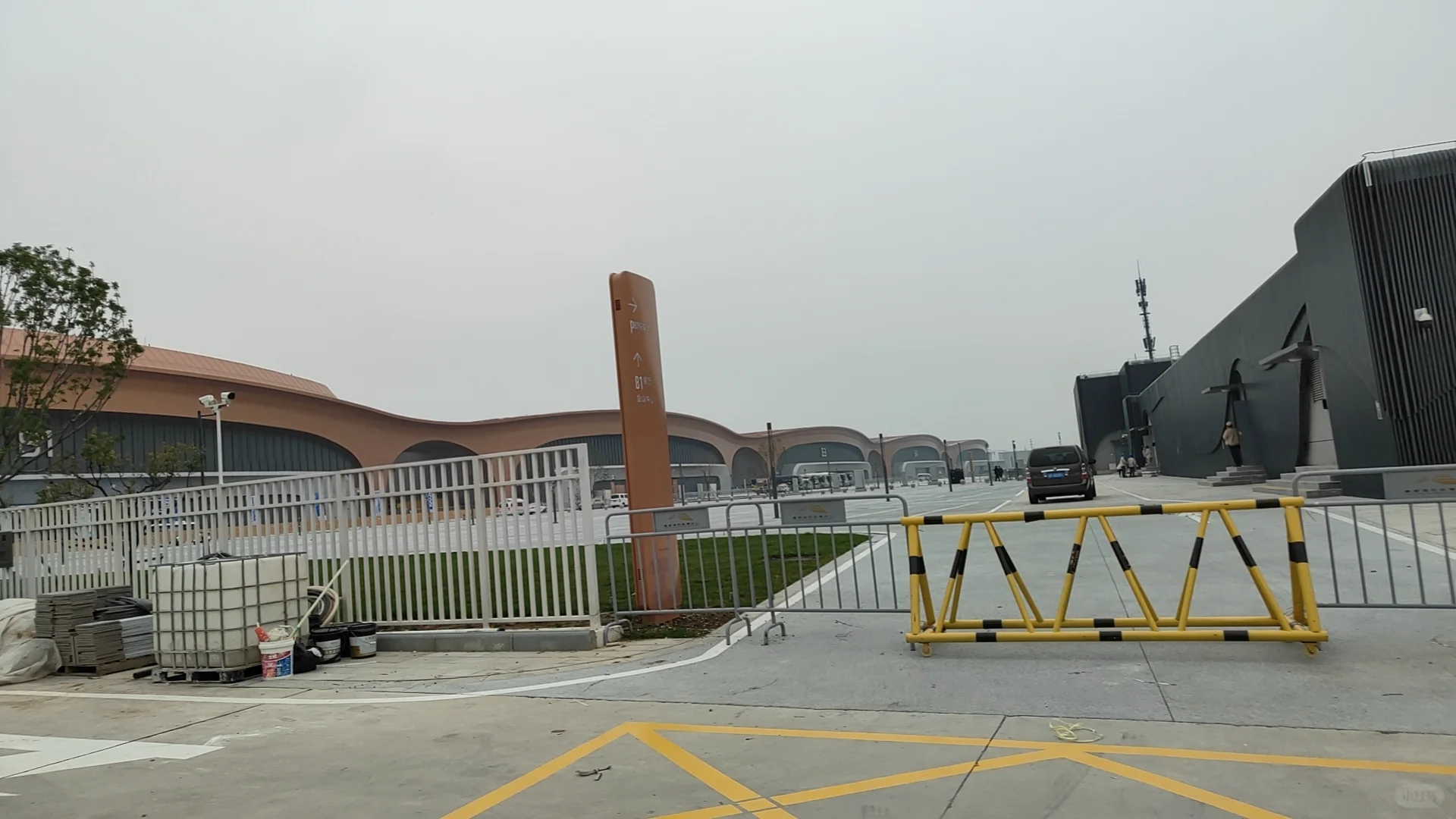 毕业女大兼职之我在展会做展商