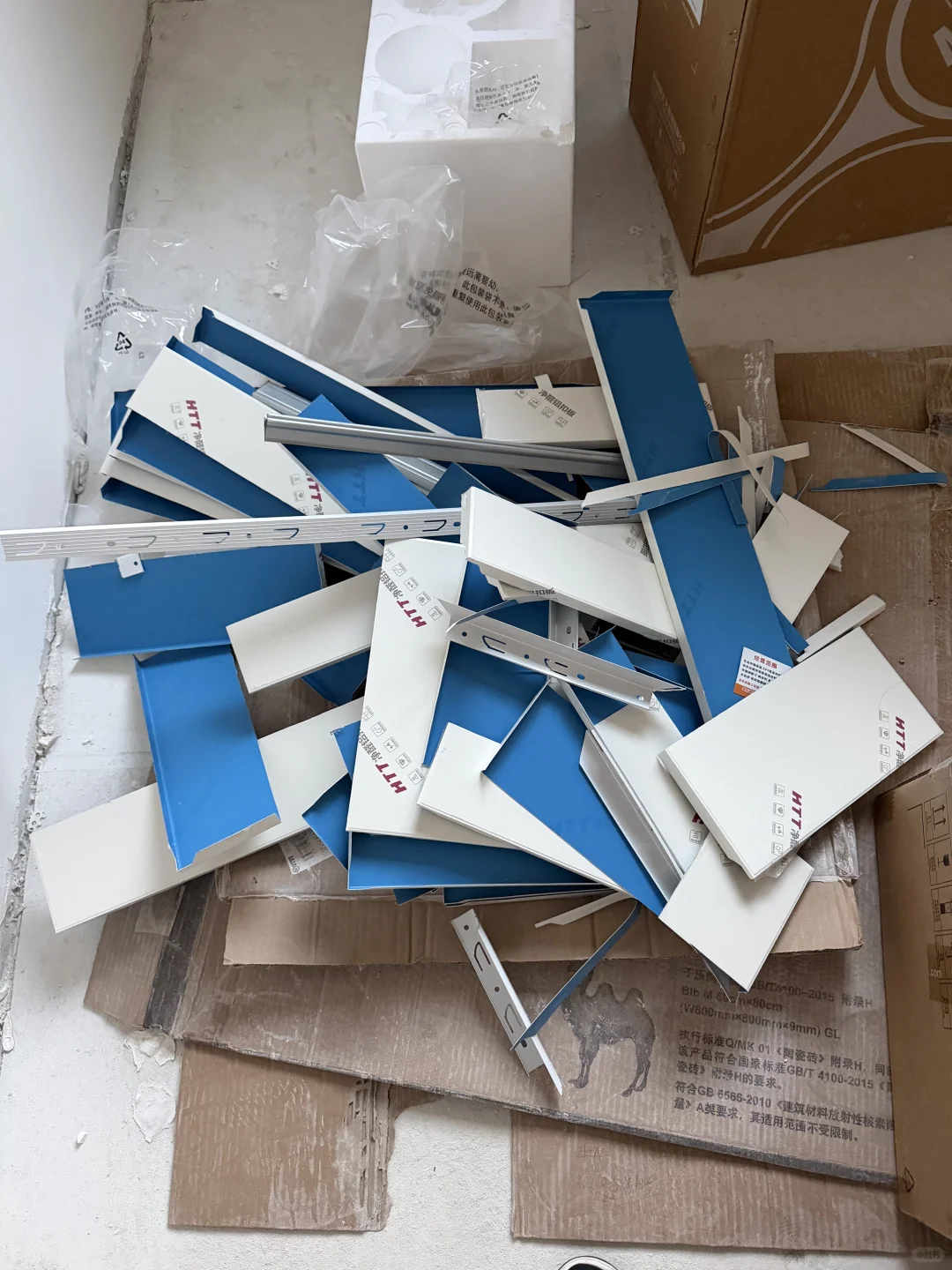 铝扣板废料卖钱！