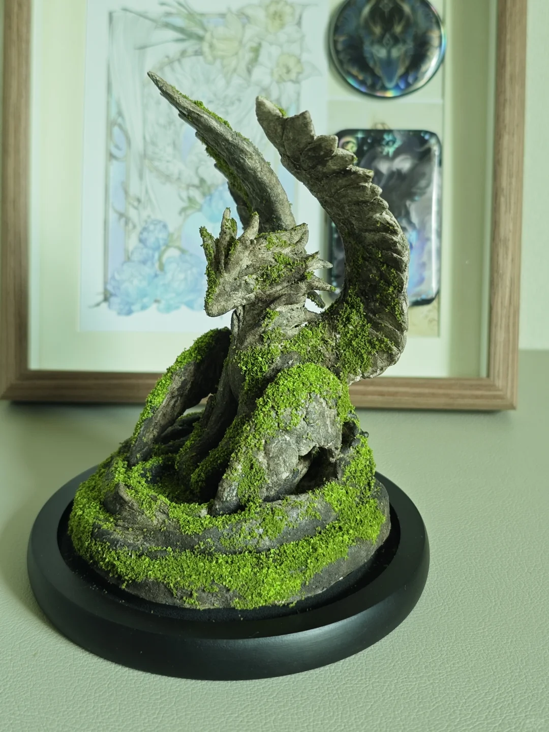 手搓白神的神秘小石雕