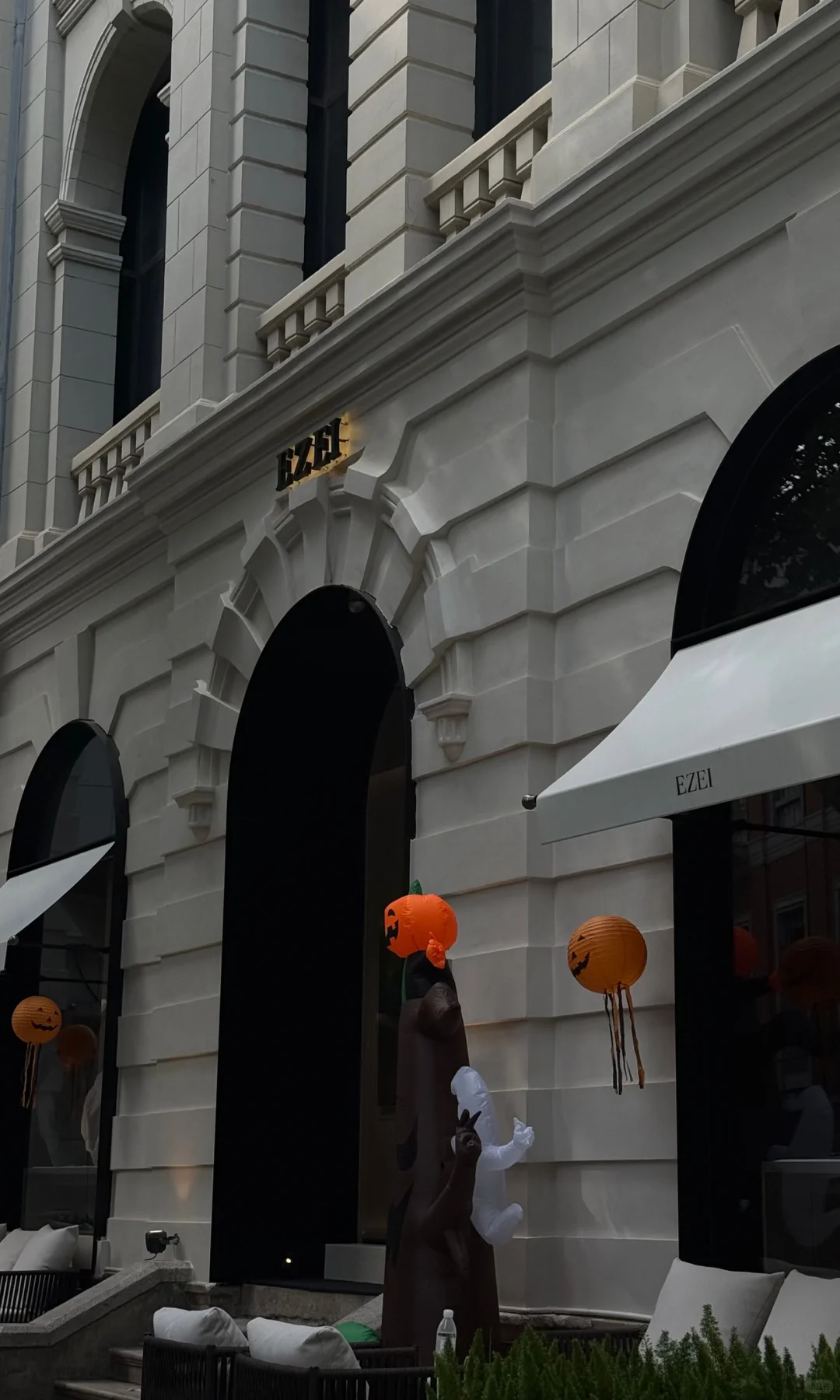 在武汉巴黎街头，用odd风格打开巴恩风的秋天