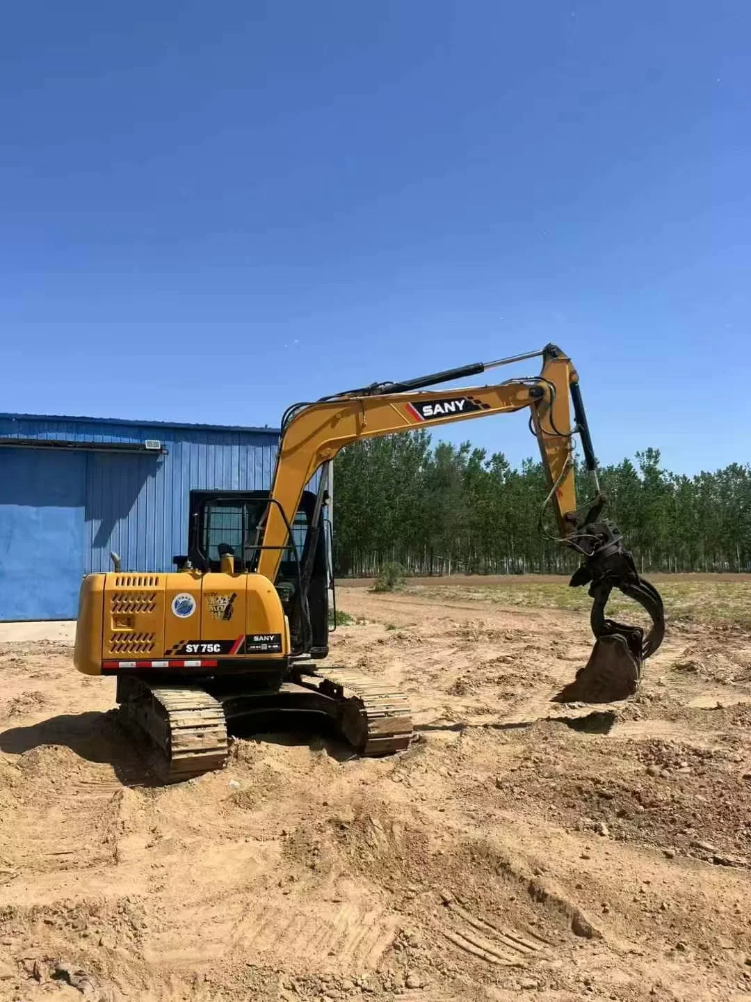 挖机出租，设备租赁，