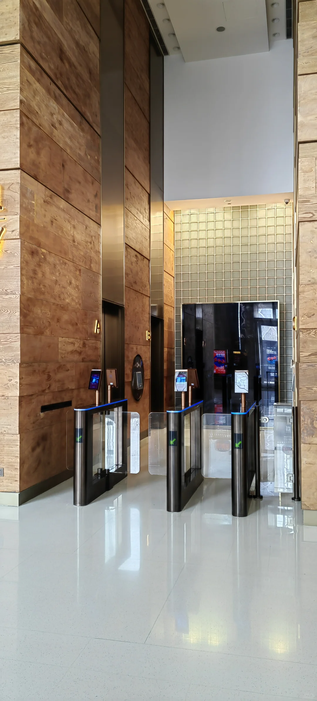 办公楼闸机的玩法