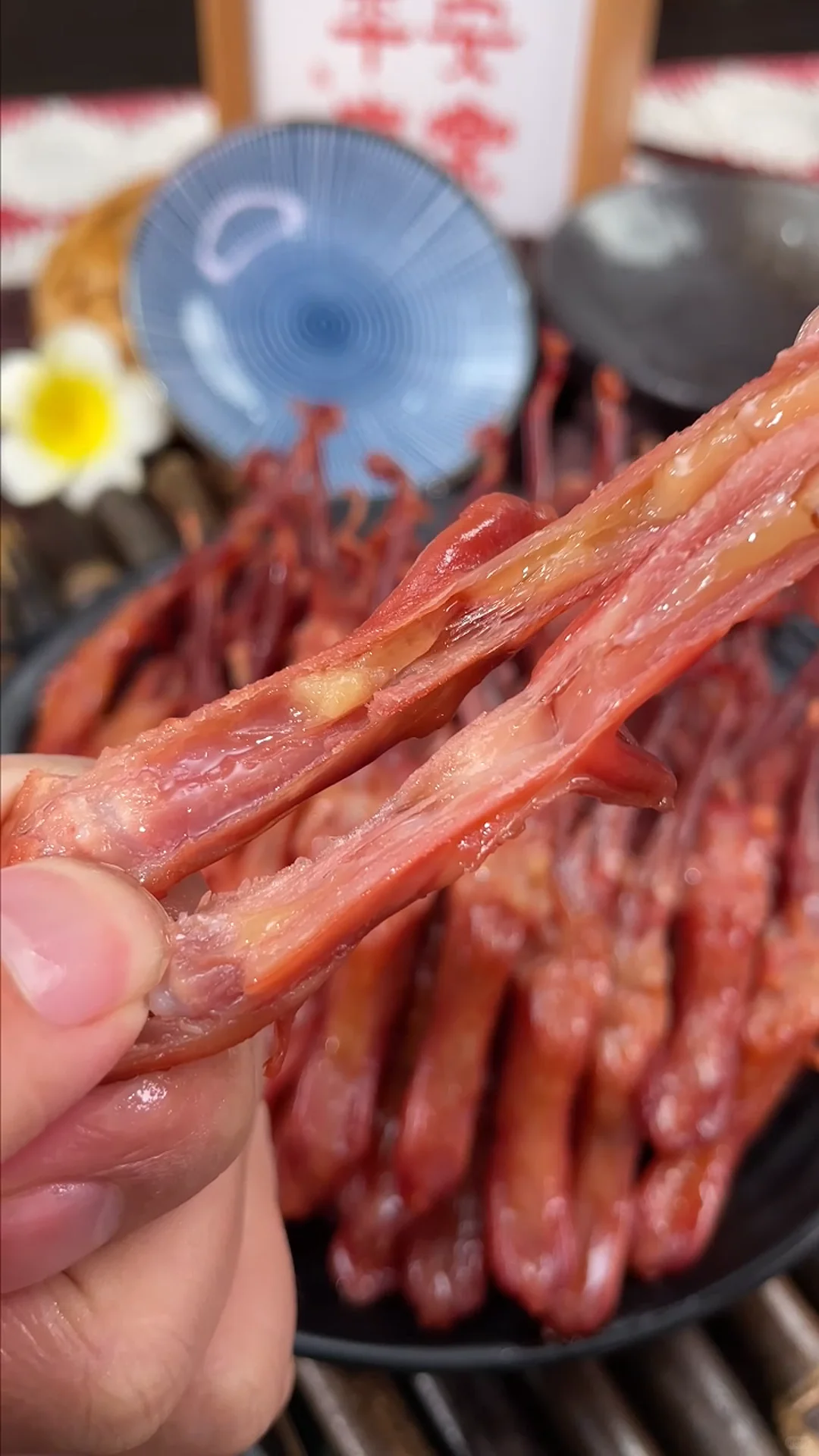 再冷漠的人吃到这个鸭舌也会笑出声