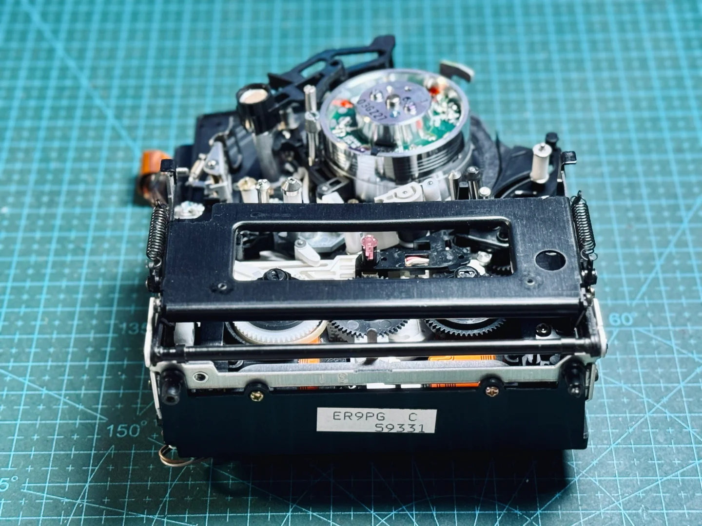 小日子三十多年前产的机电一体化典范！