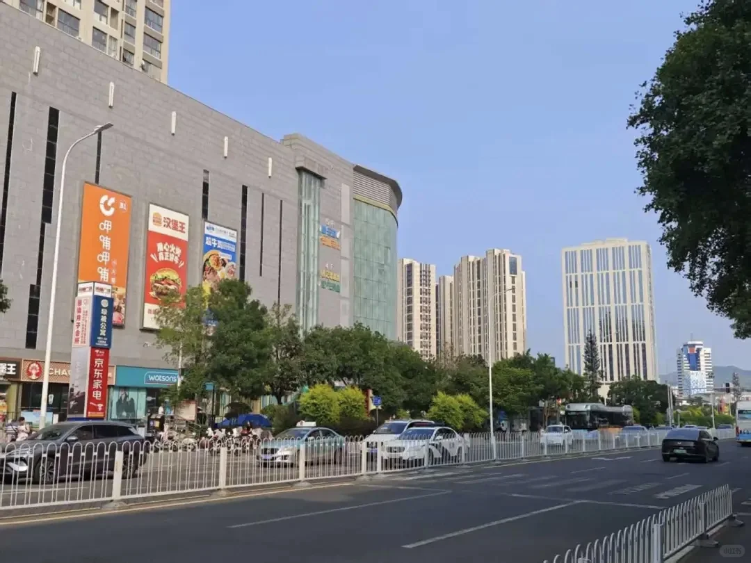 储能路灯搭建城市照明安全应急体系再添案例