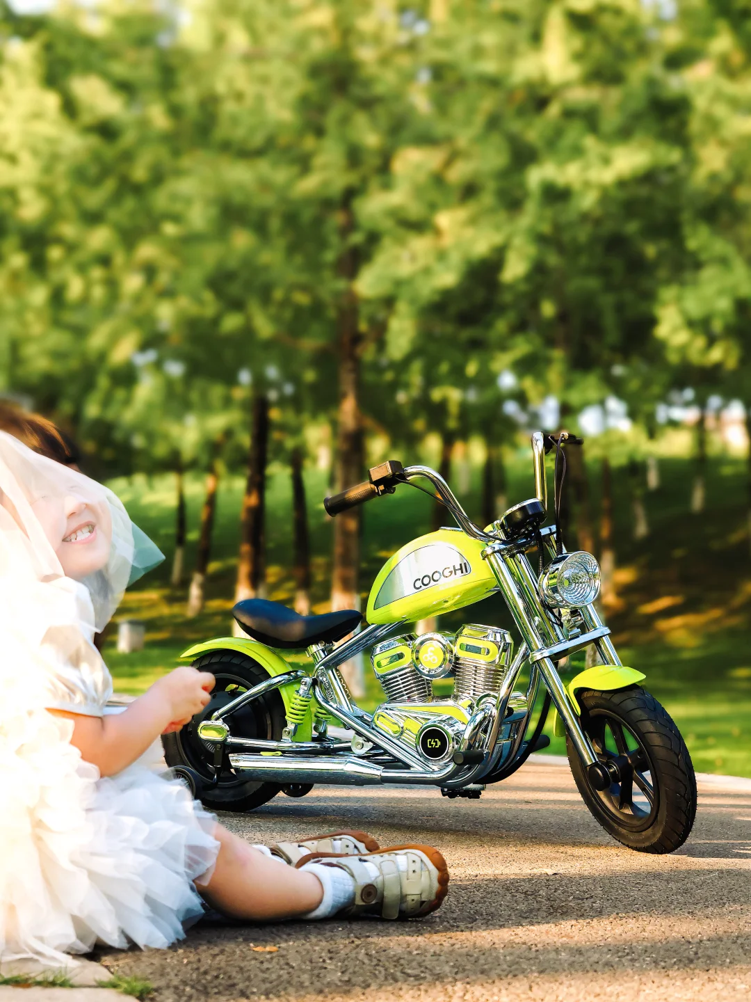 生日拍照 | 3岁啦‼️恭喜这位少女喜提爱车?