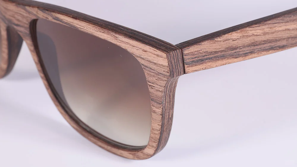 高端眼镜定制：变色镜片知识大科普