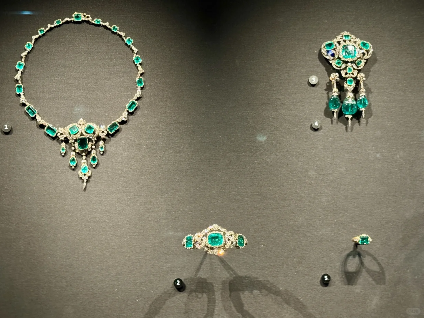 V&A博物馆请好好保管维多利亚女王的王冠