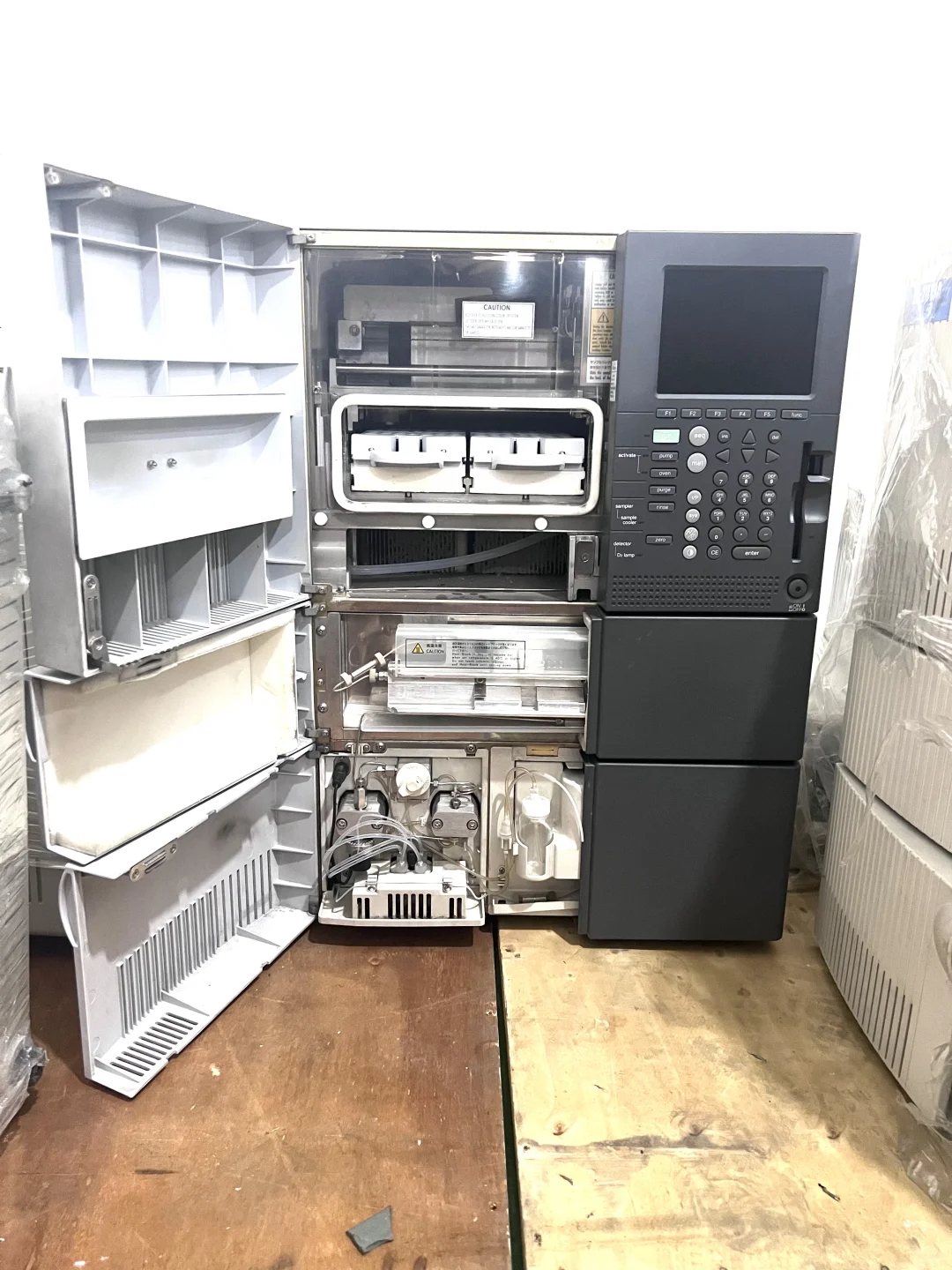 岛津LC-2010CHT 一体机高效液相色谱仪