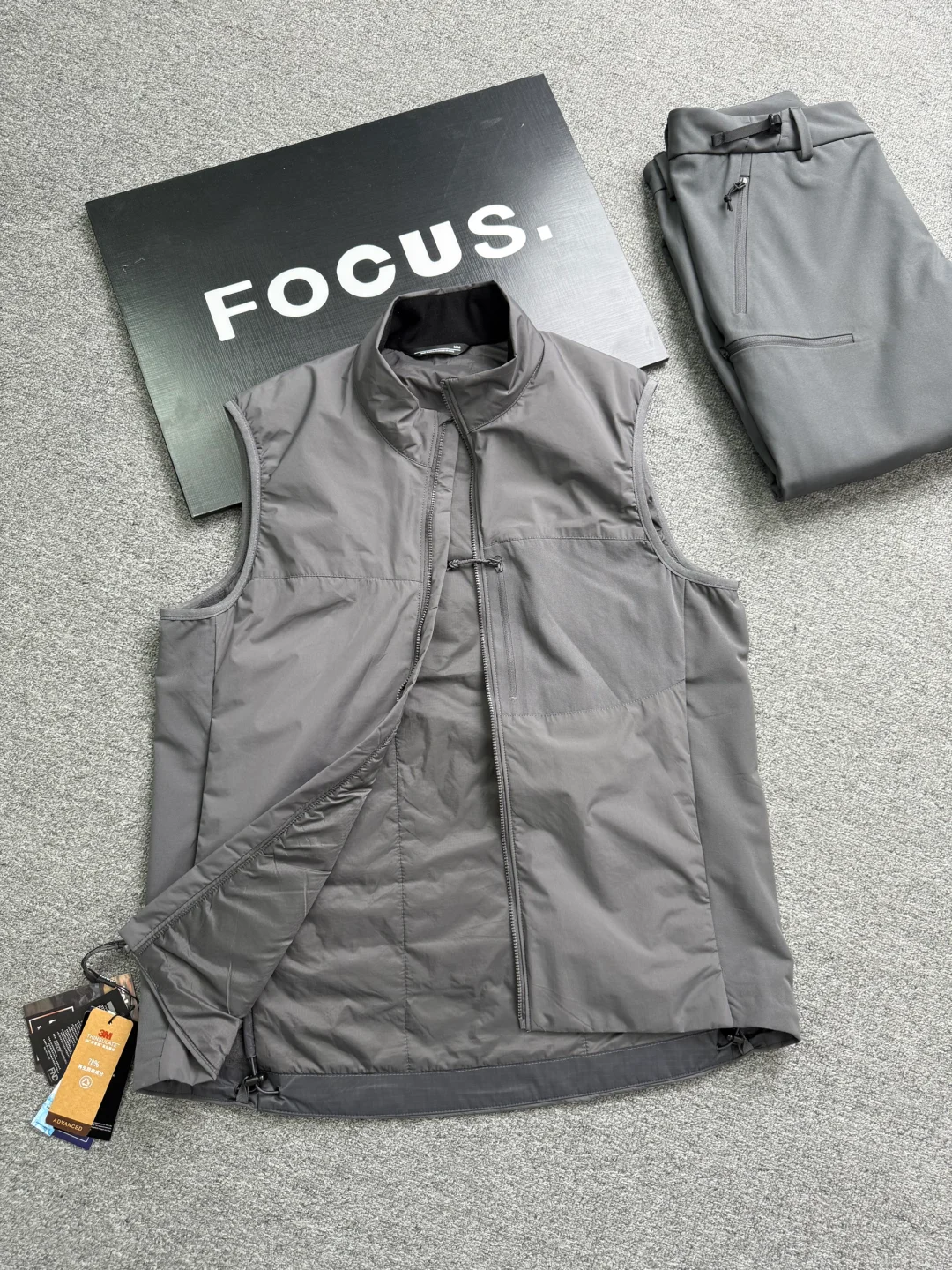 户外人本命马甲！冬天当中间层叠穿也完全不