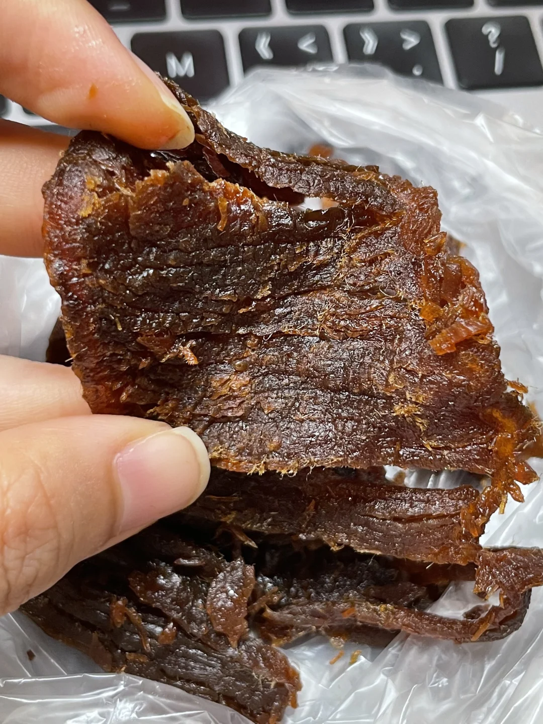 宁波同事带的手信牛肉干！！好吃到起飞?