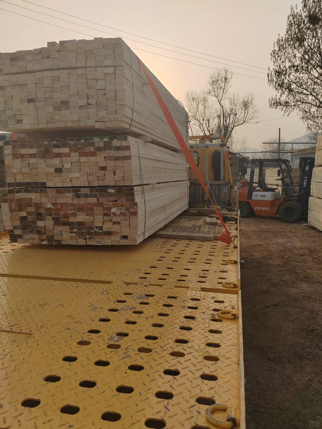 北京建筑木方加工定制批发清水模板竹胶板