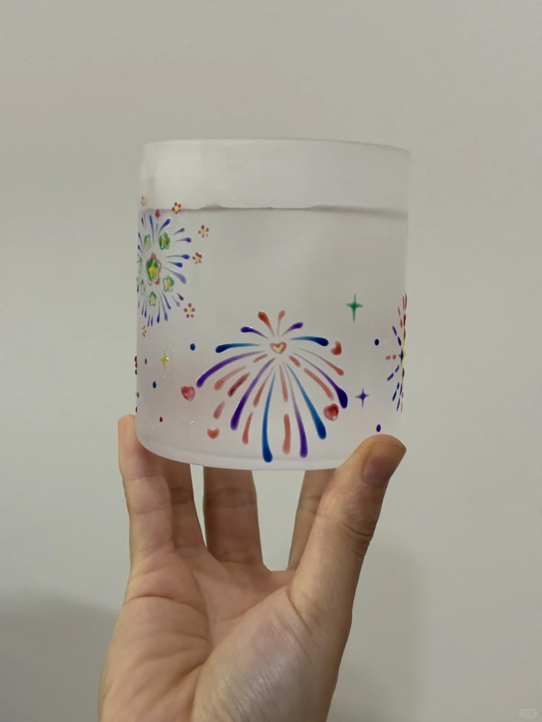 0️⃣帧起手一个「冷感变色烟花杯」?