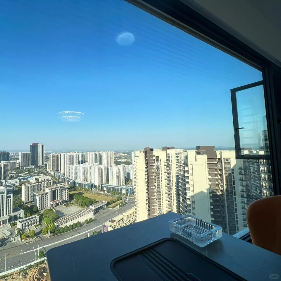 大户型封窗典范：将风景框入生活！！